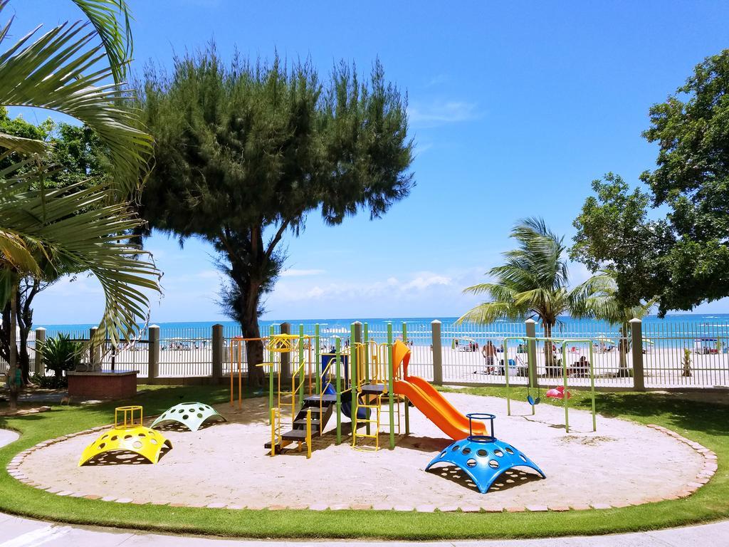 Beachfront Coral Beach Condo San Juan Dış mekan fotoğraf